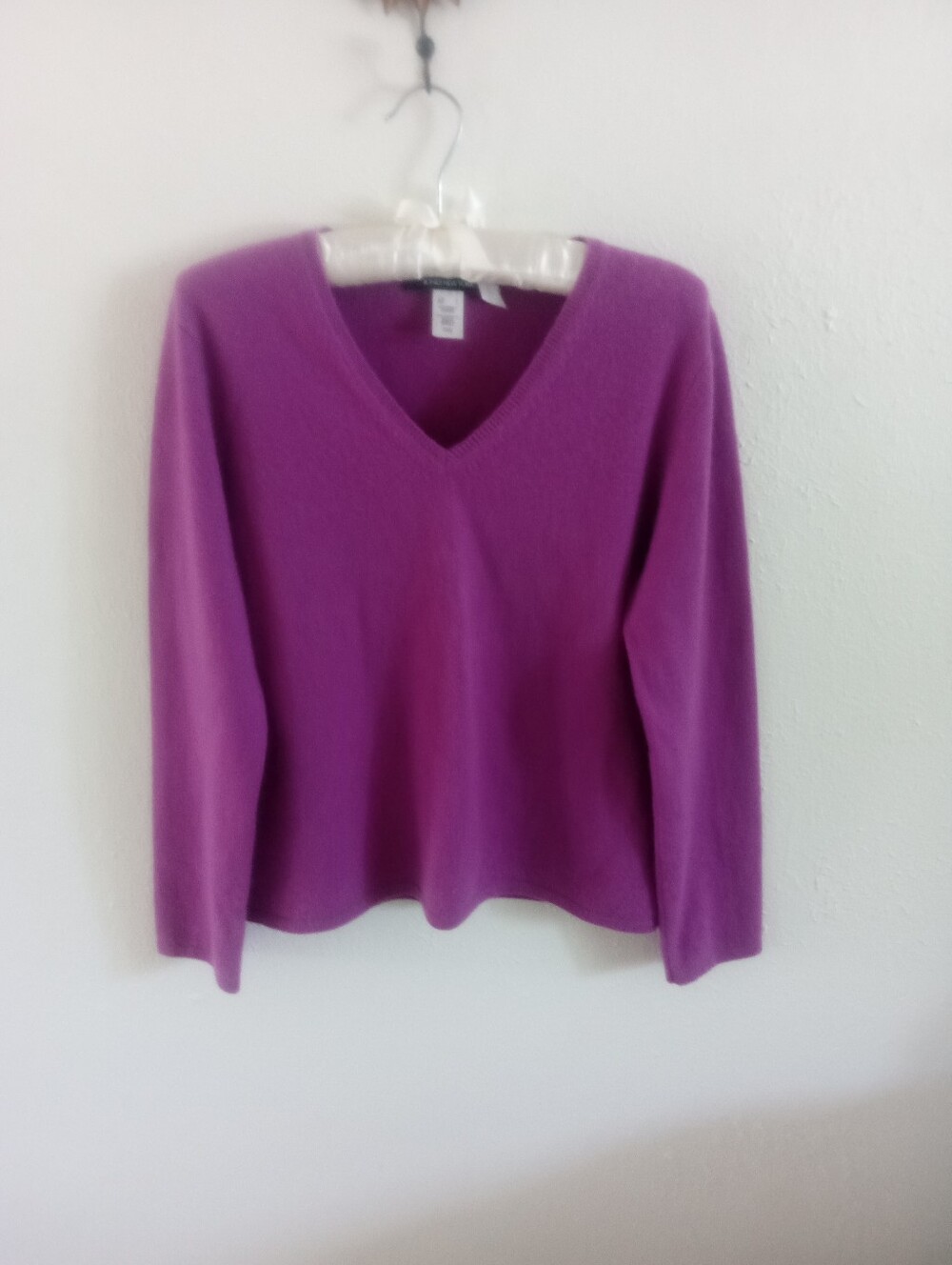 JONES NY 100% Cashmere Purple Magenta V-Neck Sweater | L - Picture 2 of 6